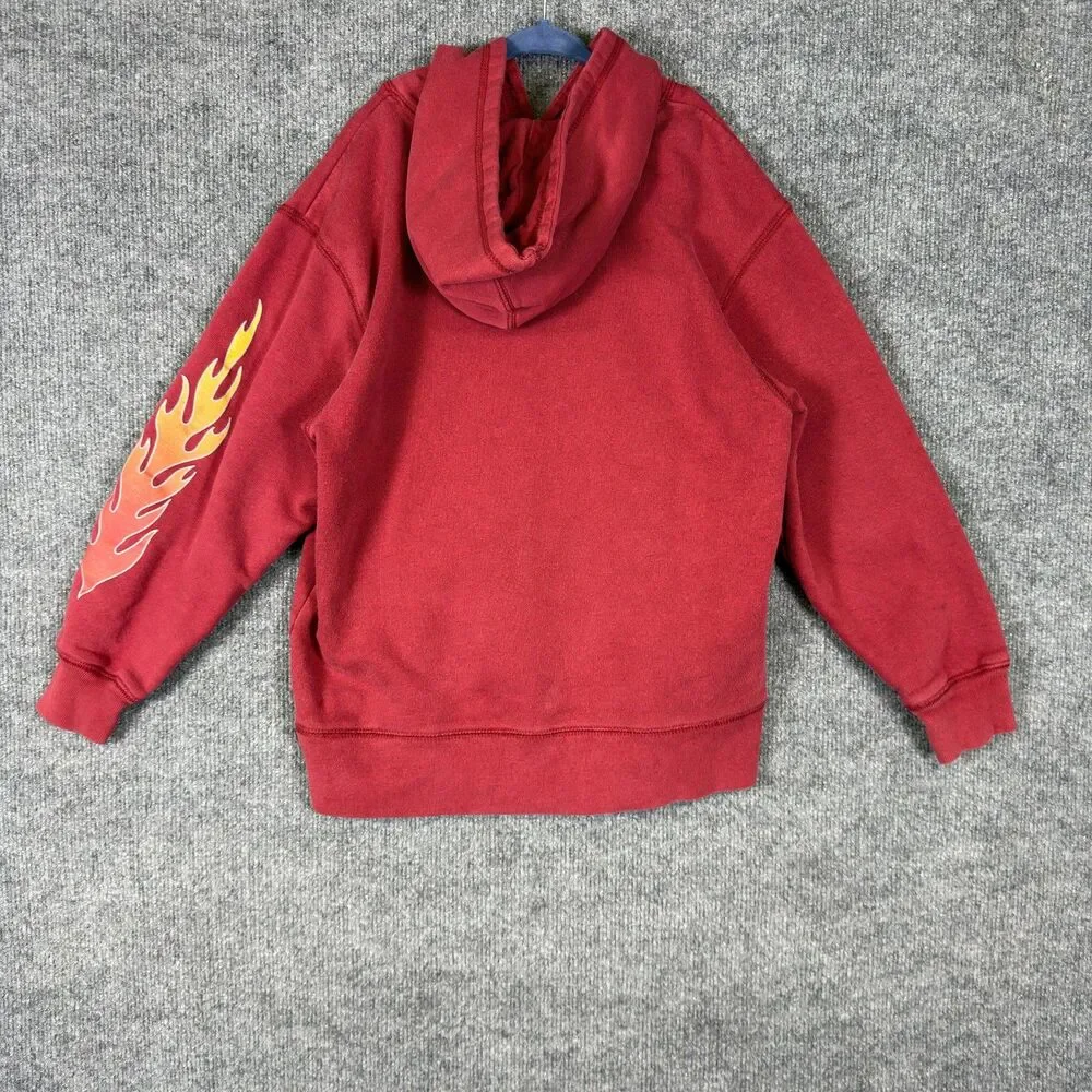 Old Navy embrace throwback